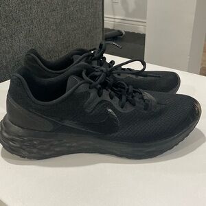 Worn a few times, not my size.